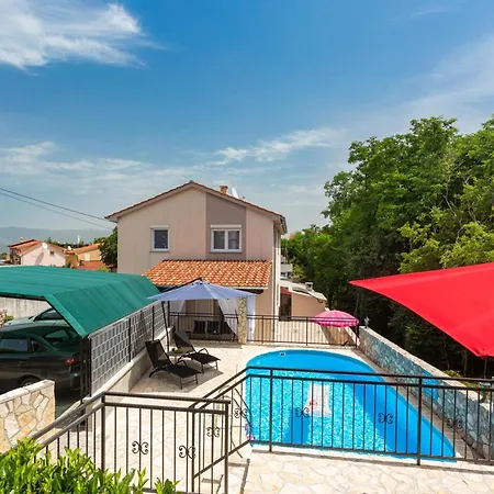 Sanela With Private Pool Gostinjac