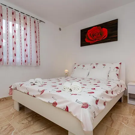 Apartament Sanela With Private Pool *